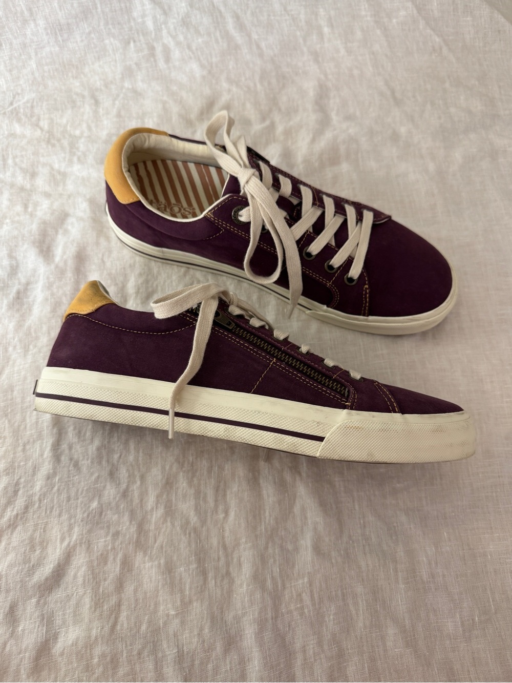 Taos Purple Canvas Side Zip Sneakers Size 9 Comfort Lace-Up Casual Shoes